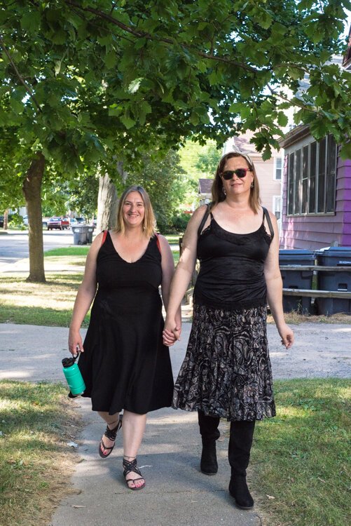 Whether strolling or rolling, Vine neighbors are out and about on summer evenings. 