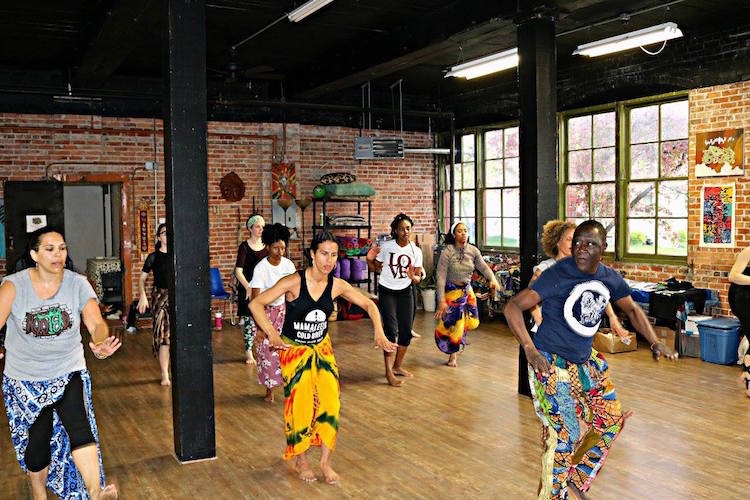 Rootead offers workshops and classes on  African drum and diasporic dance. 