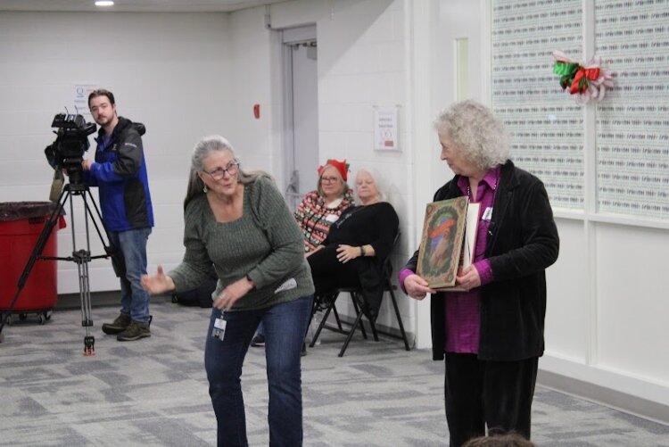 The Signing Santa event include story time in ASL. (DHHS)