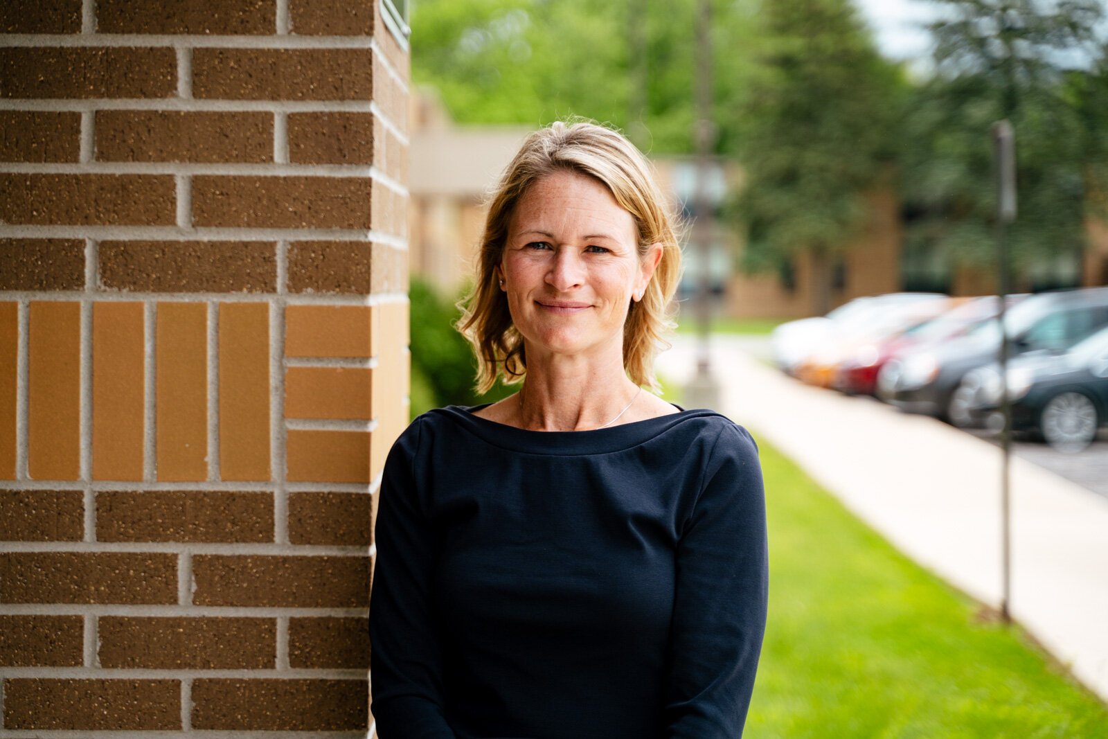 Paula Nelson.