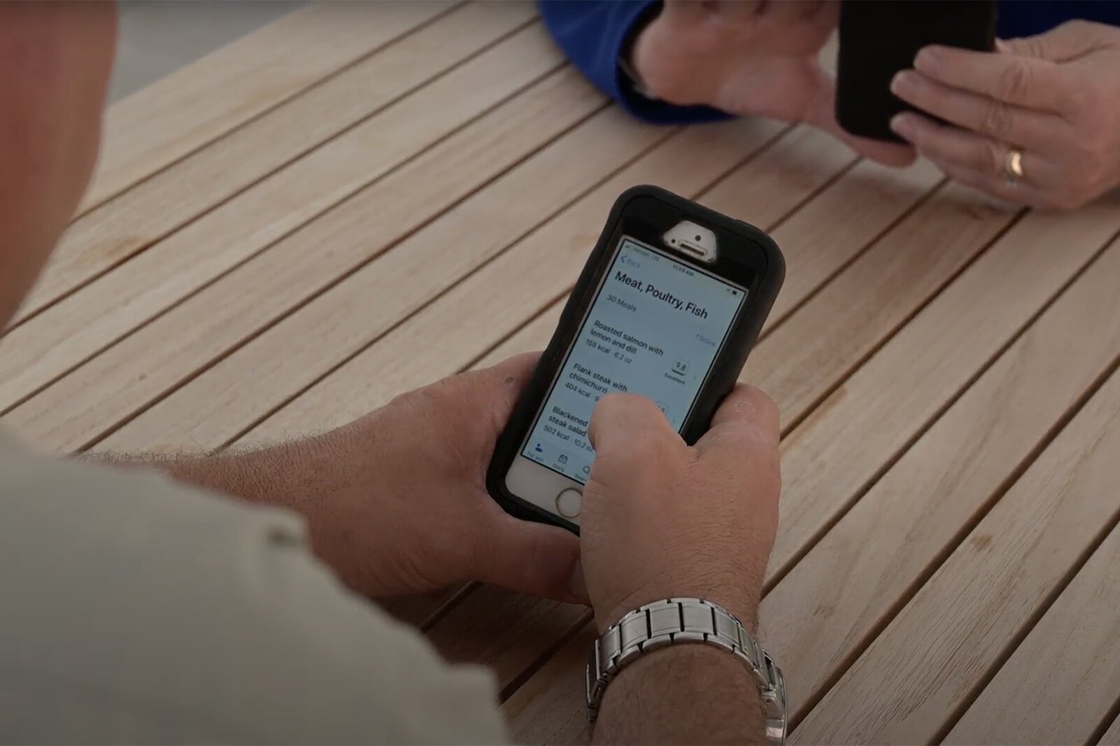 Covenant HealthCare employees use the DayTwo Precision Nutrition app.