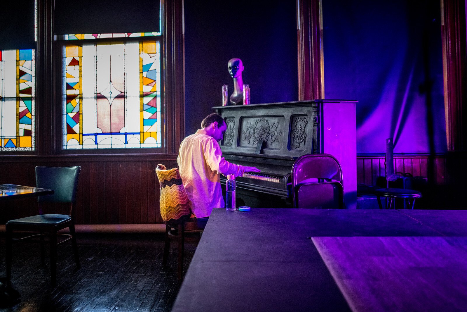 A pianist provided music for the Edison Neighborhood Association Variety Show to help raise funds for down payment housing assistance.