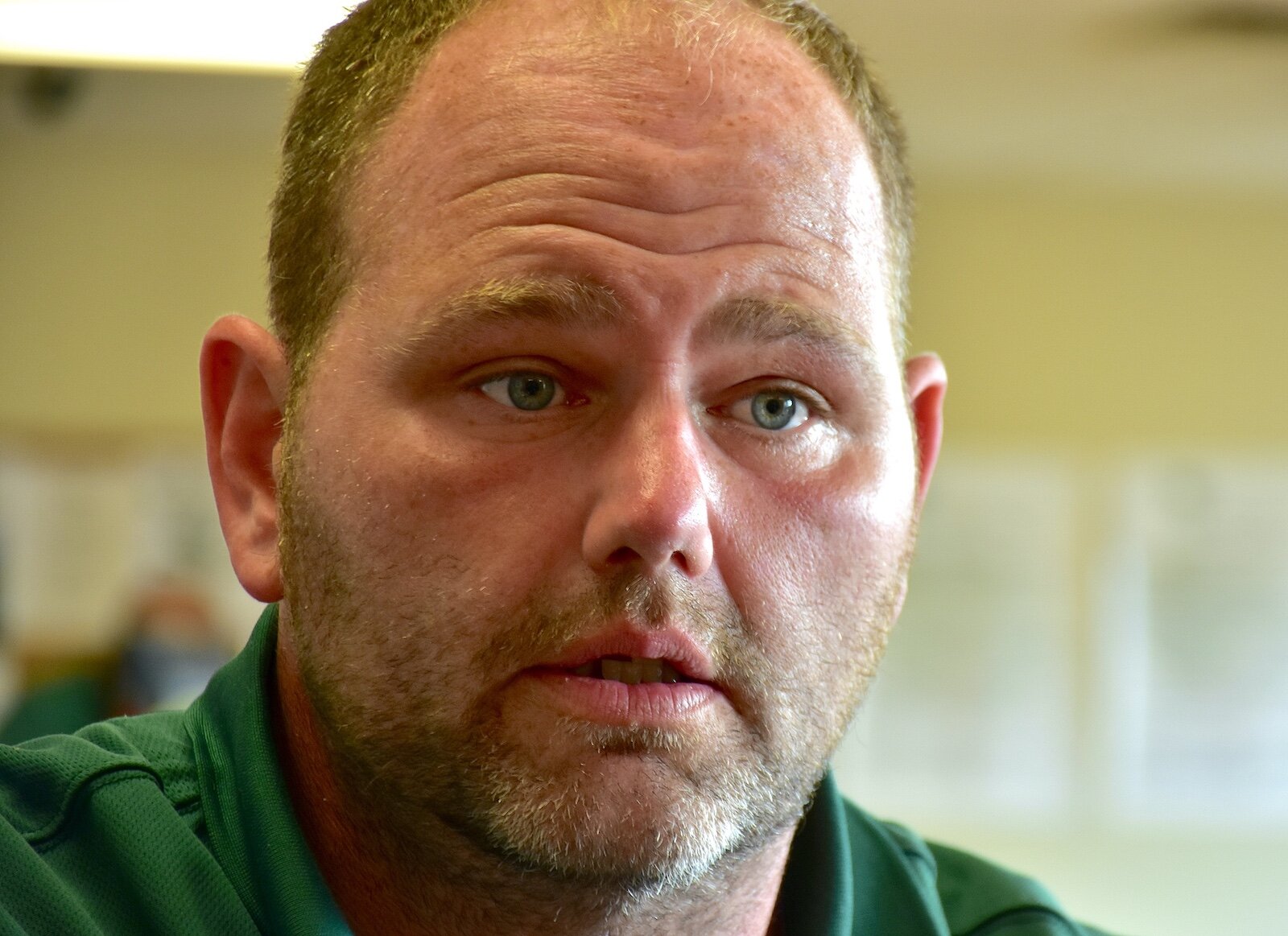 Matt Jones es Entrenador de Apoyo y Recuperación entre Pares del Centro SHARE, un centro de acogida cerca del centro de Battle Creek.